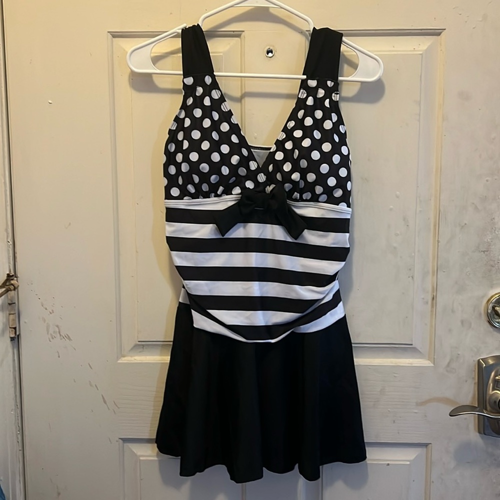 SWIMSUIT TOP